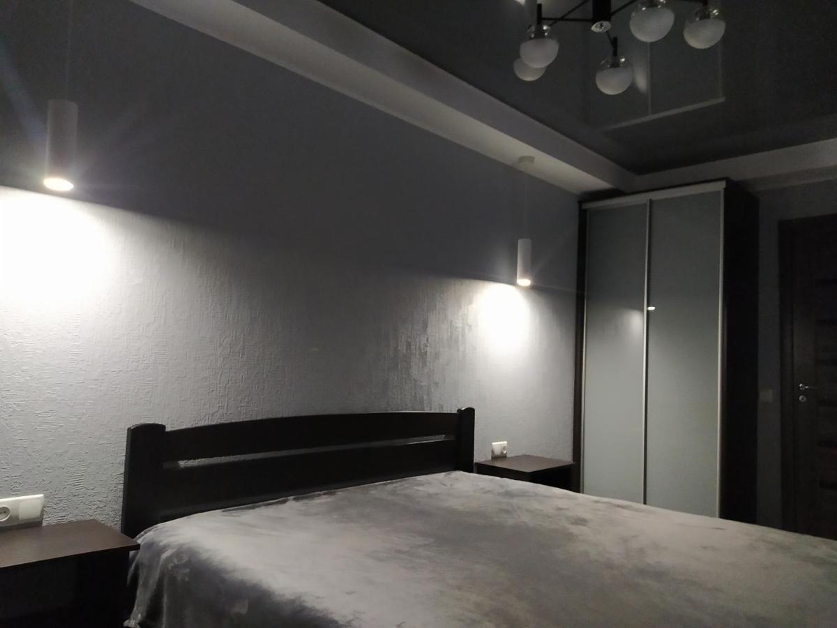 2Rooms Apartment - 181 Gogol Street Zaporizhia エクステリア 写真